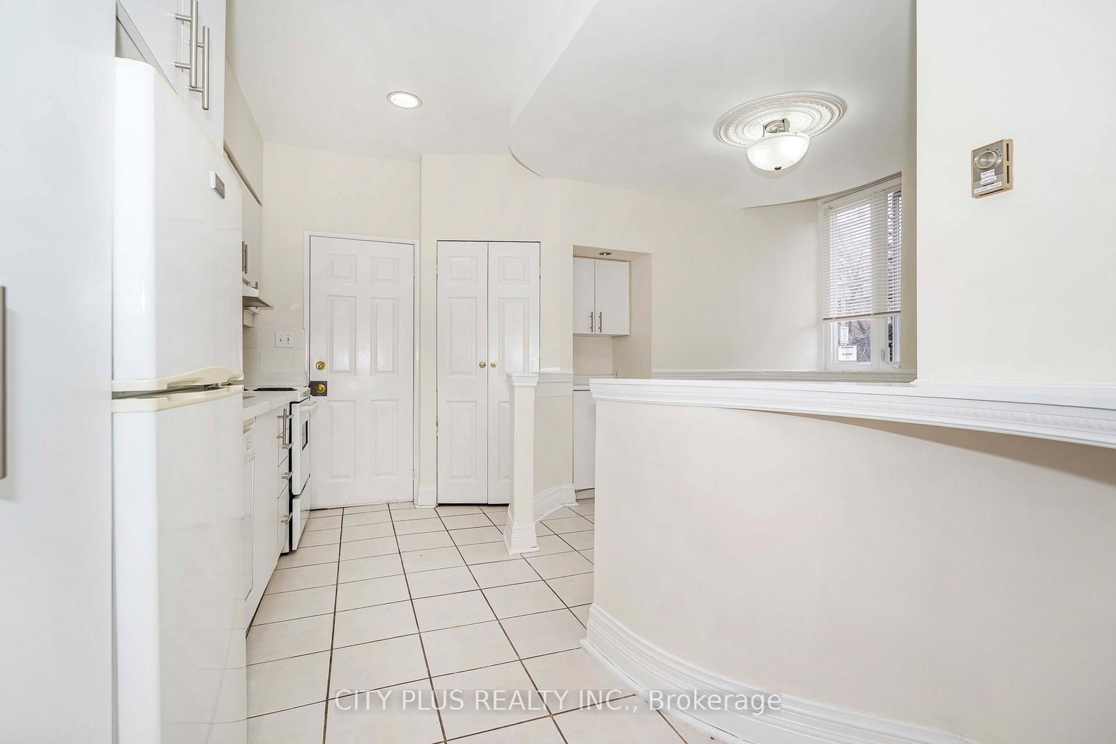 88 Lowther Avenue, Unit 102 - Photo 7