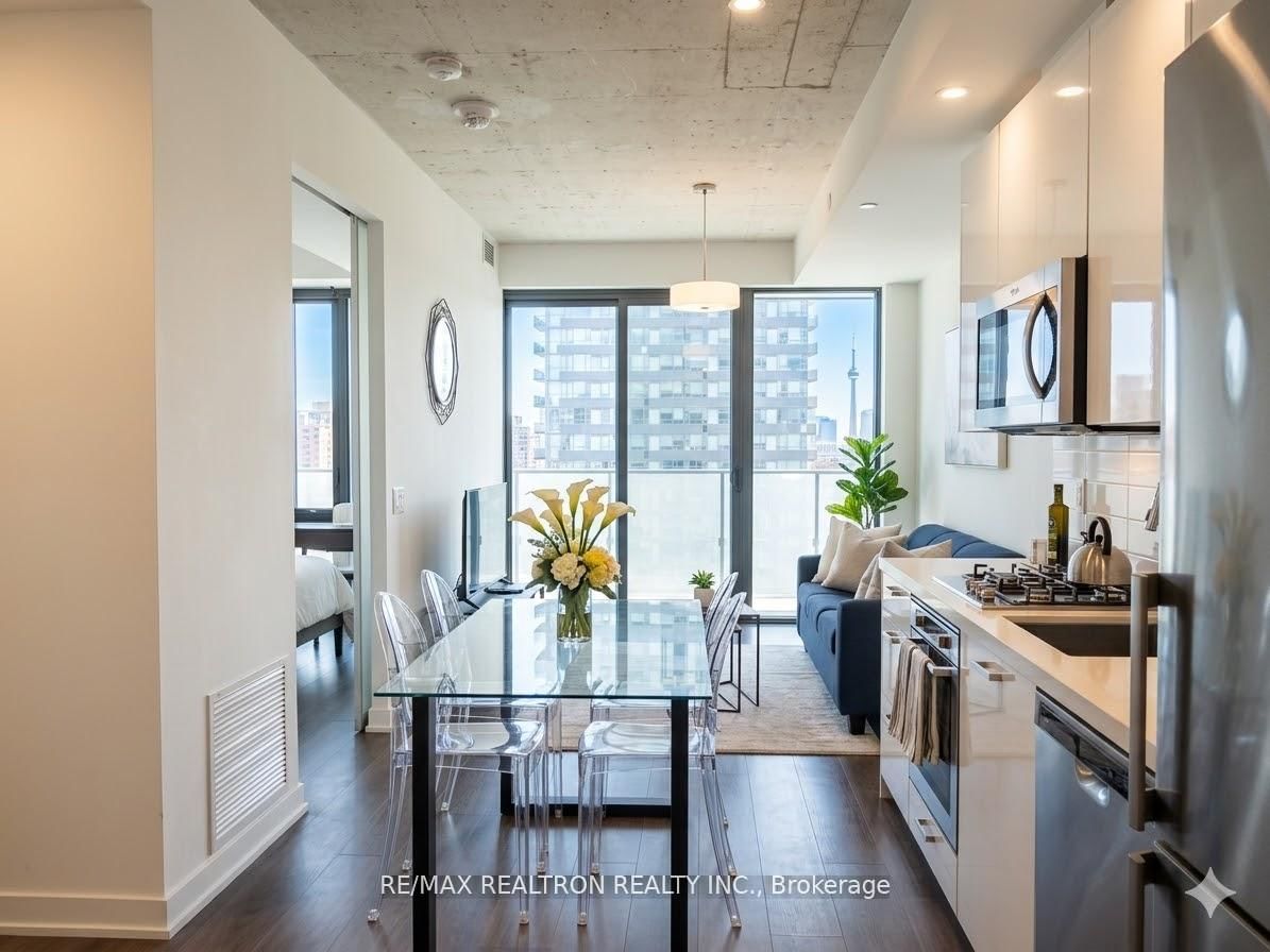 55 Ontario Street, Unit 706 - Photo 2