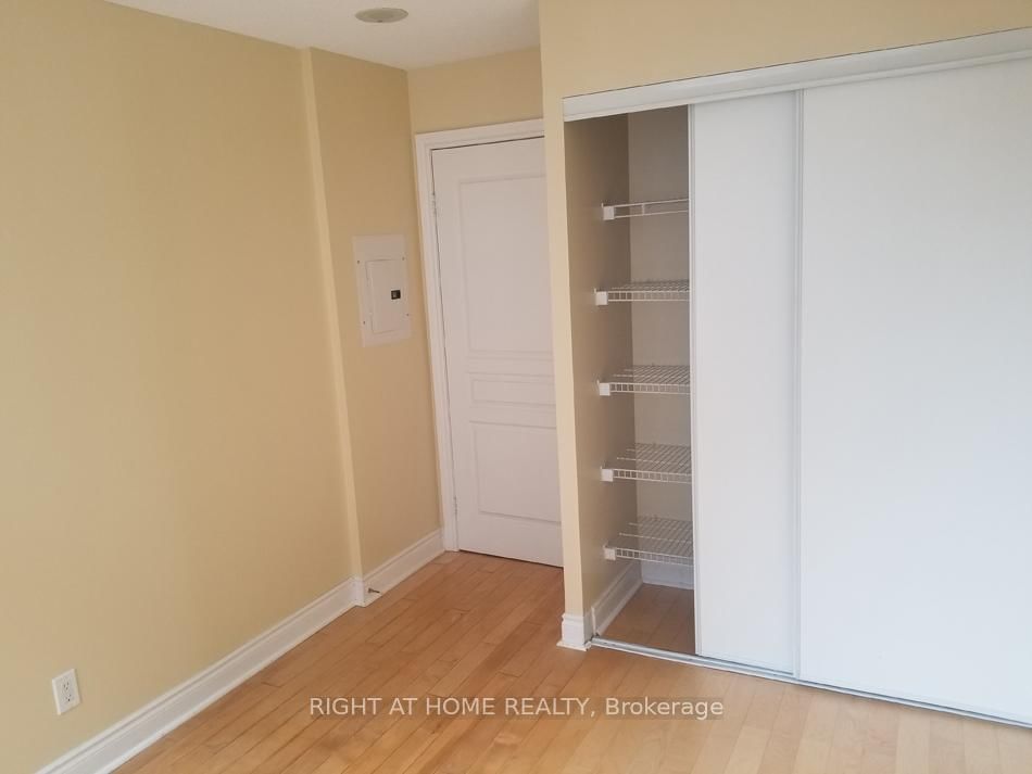 15 Northtown Way, Unit 1716 - Photo 12