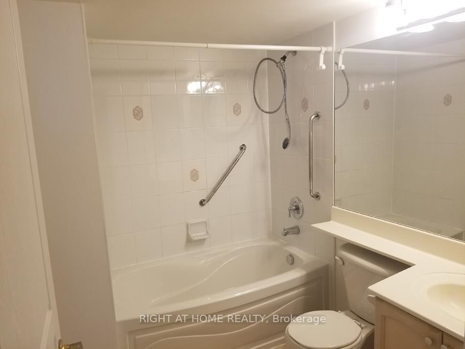 15 Northtown Way, Unit 1716 - Photo 15
