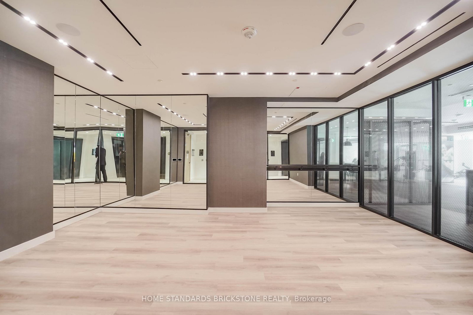 117 Broadway Avenue, Unit 1705 - Photo 15