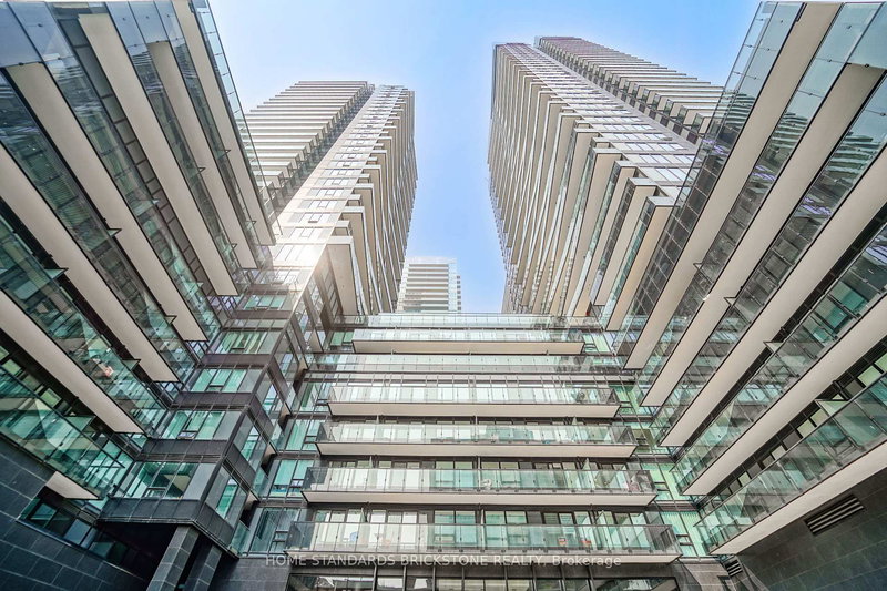 1705 - 117 Broadway Ave, Toronto, M4P 1V3 | Image 2