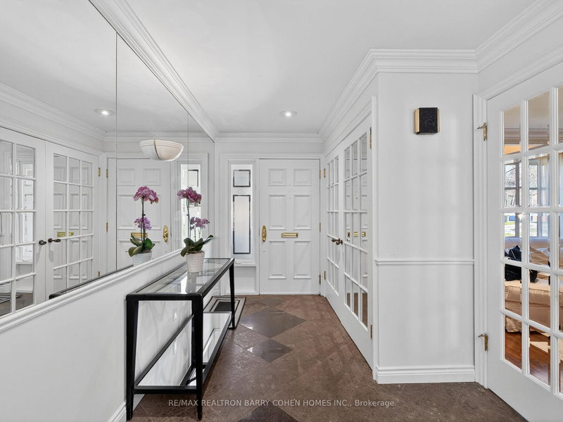 25 Harlington Rd, Toronto, M3B 3G3 | Image 3