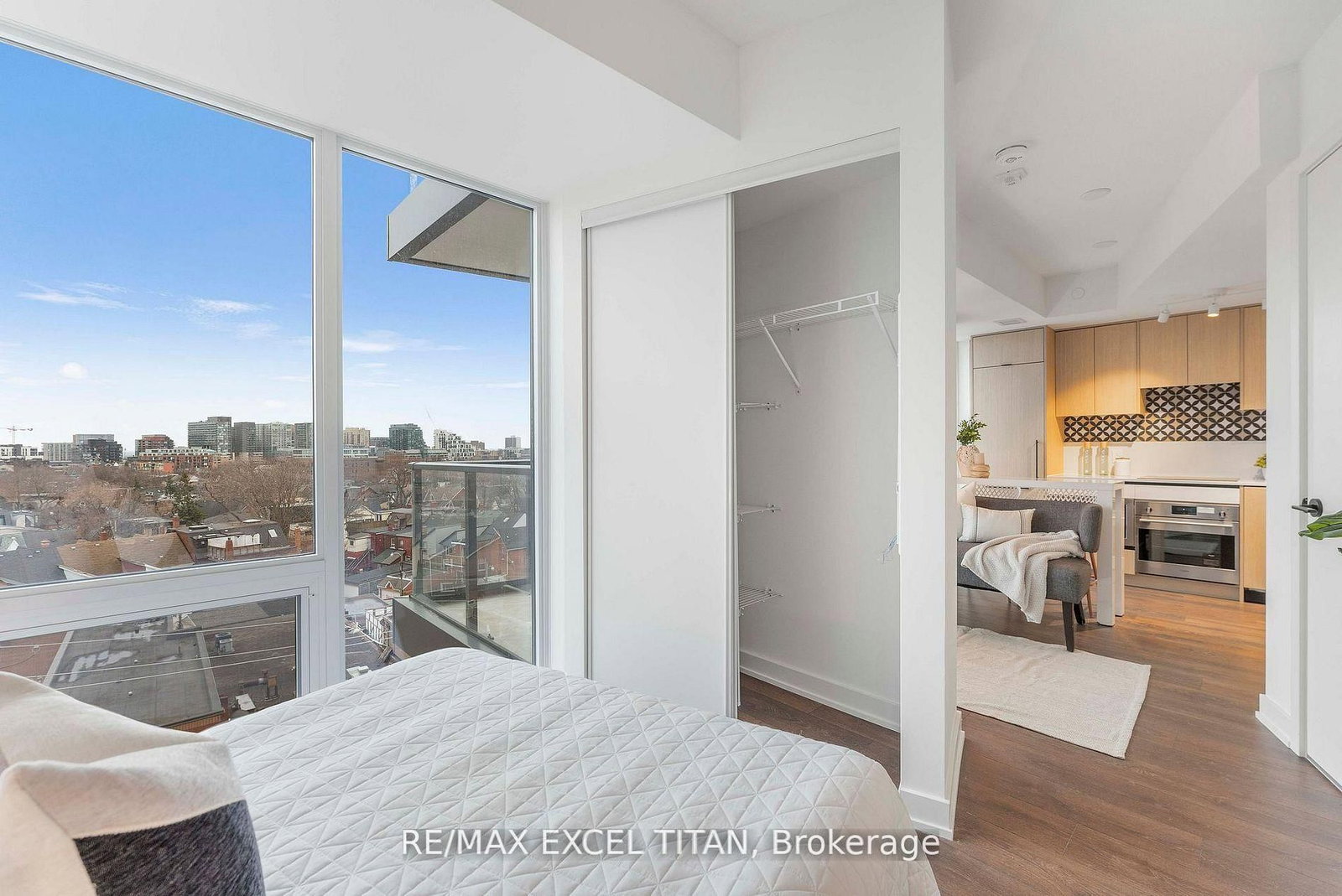 5 Lakeview Avenue, Unit 703 - Photo 17