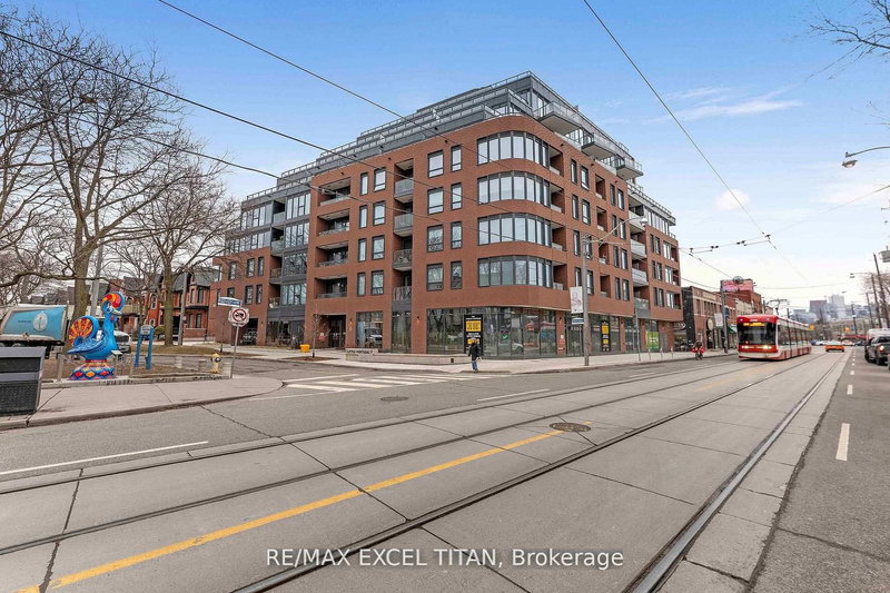 703 - 5 Lakeview Ave, Toronto, M6J 0H3 | Image 2