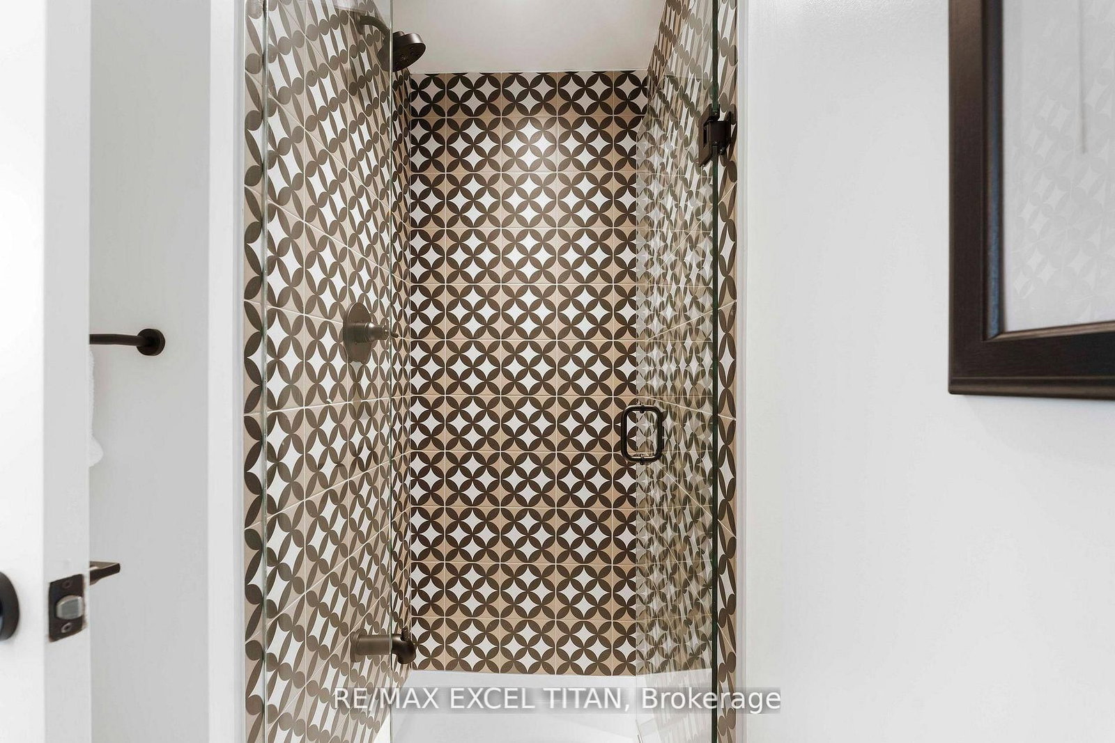 5 Lakeview Avenue, Unit 703 - Photo 21