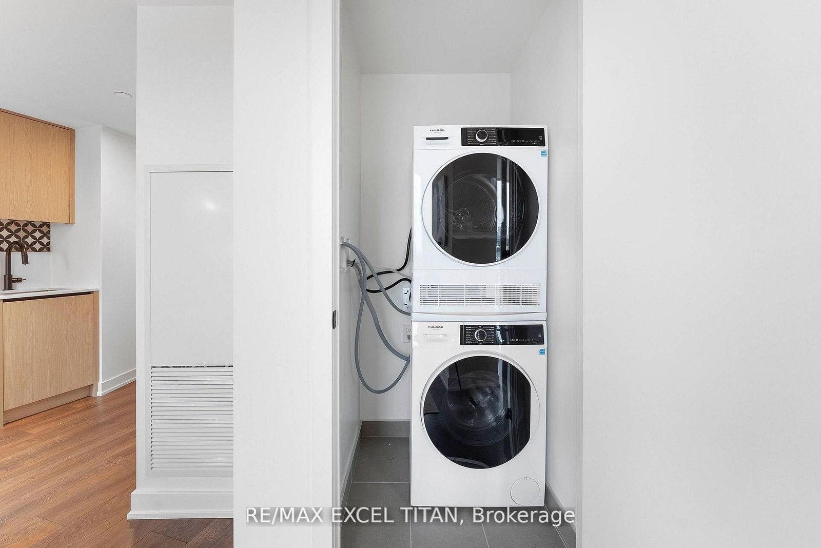 5 Lakeview Avenue, Unit 703 - Photo 24