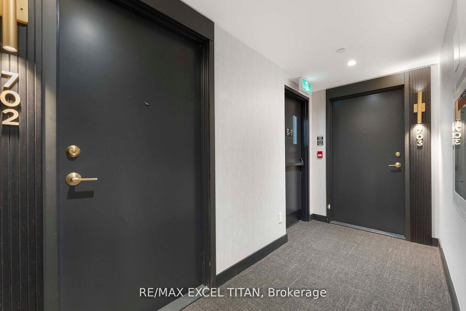 5 Lakeview Avenue, Unit 703 - Photo 30