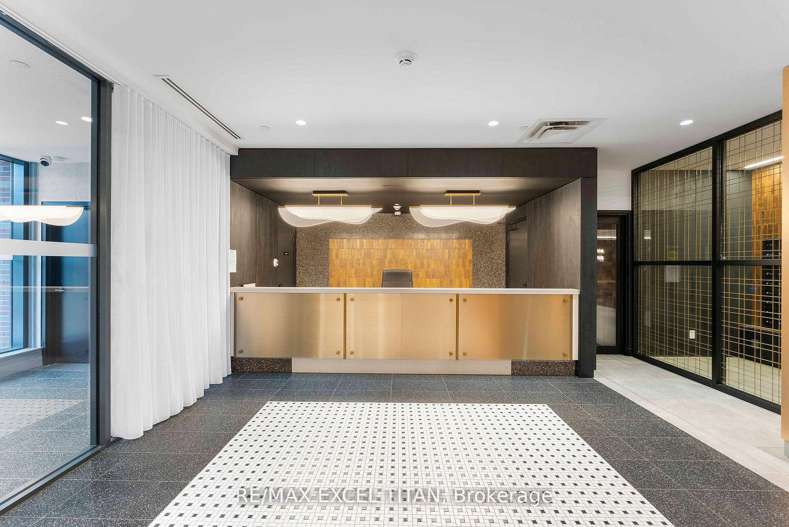 5 Lakeview Avenue, Unit 703 - Photo 4