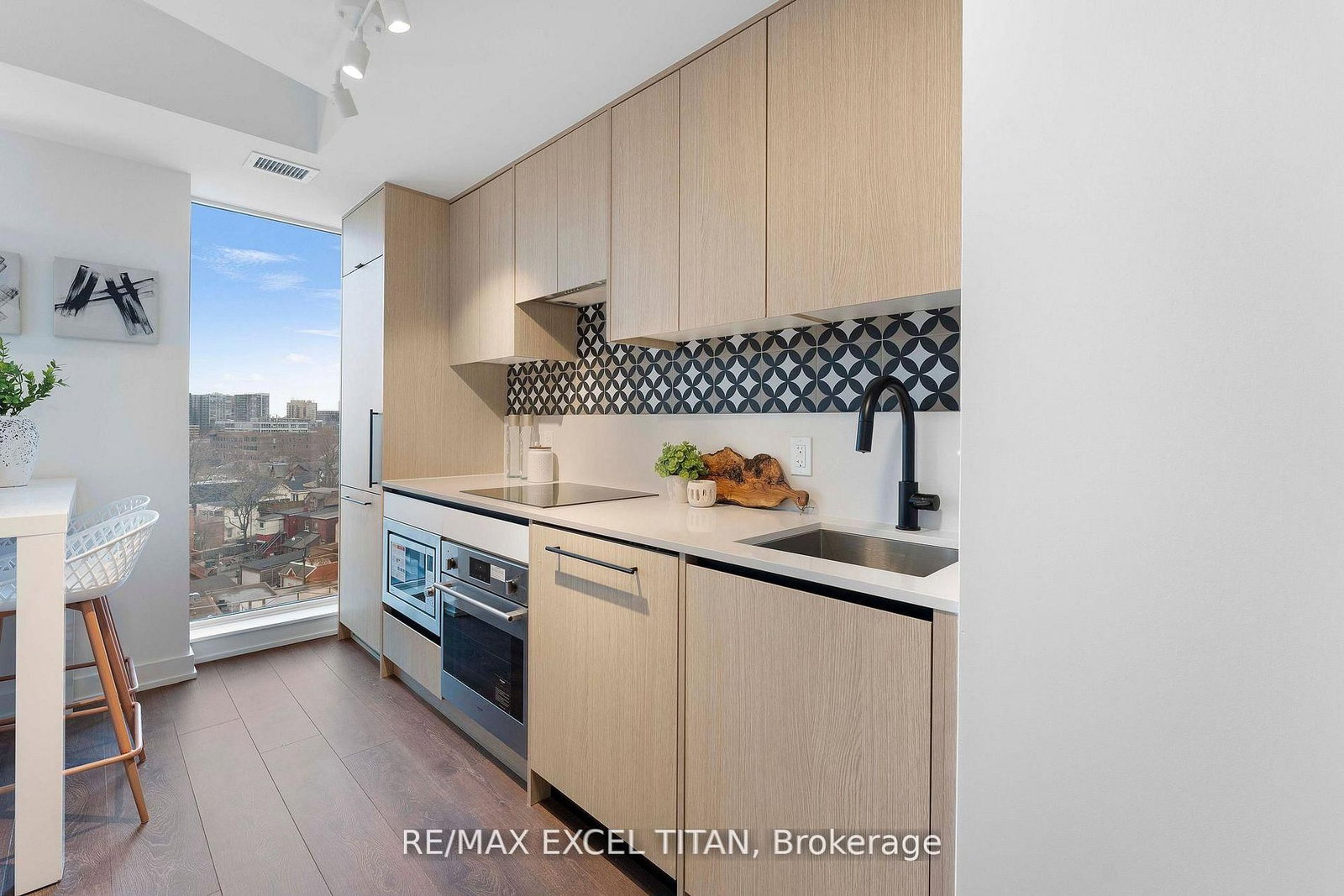 5 Lakeview Avenue, Unit 703 - Photo 7