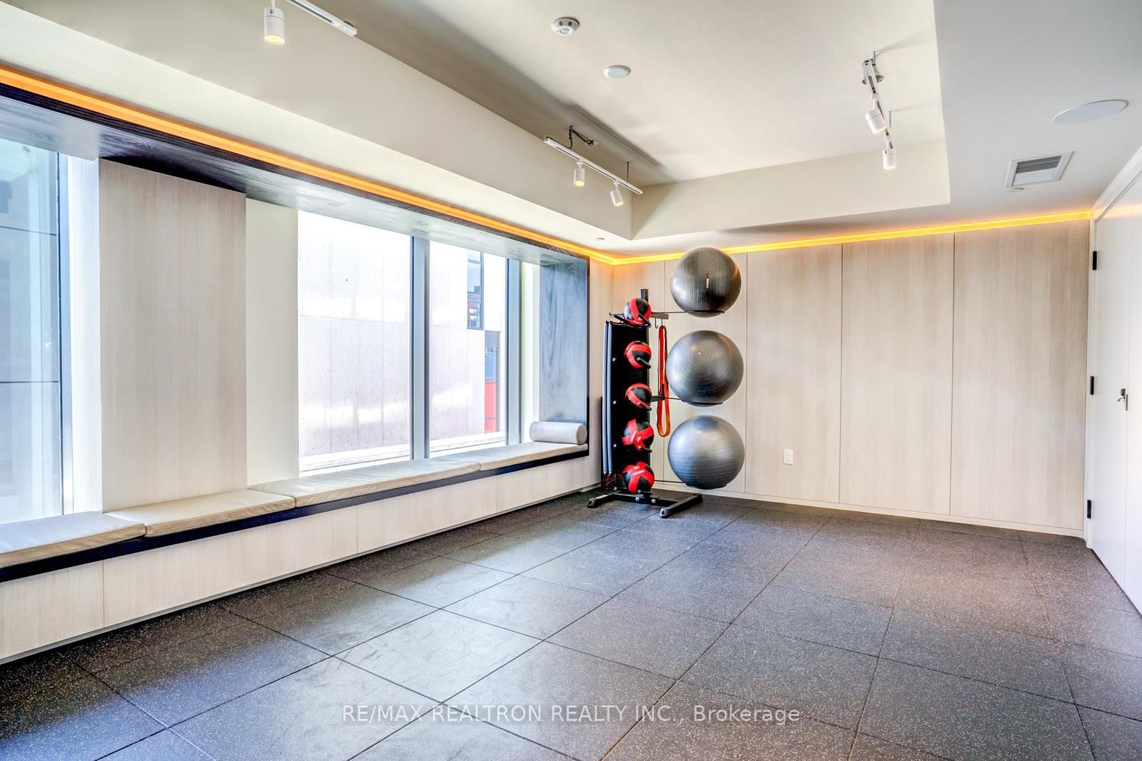 425 Front Street E, Unit 1213 - Photo 34