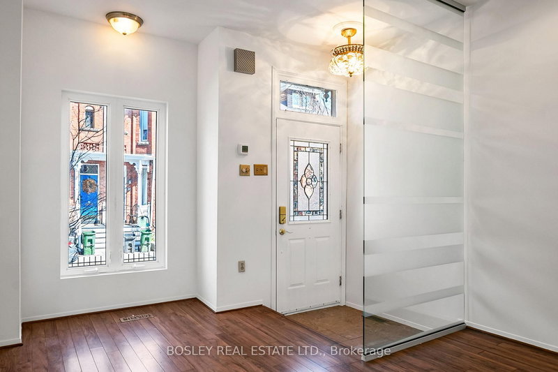 25 Salisbury Ave, Toronto, M4X 1C3 | Image 3