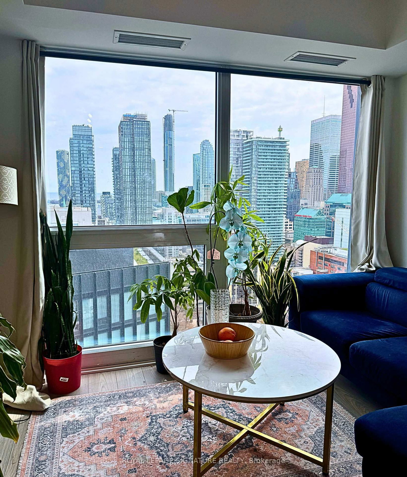 82 Dalhousie Street • #3307 • Toronto, ON photo 5