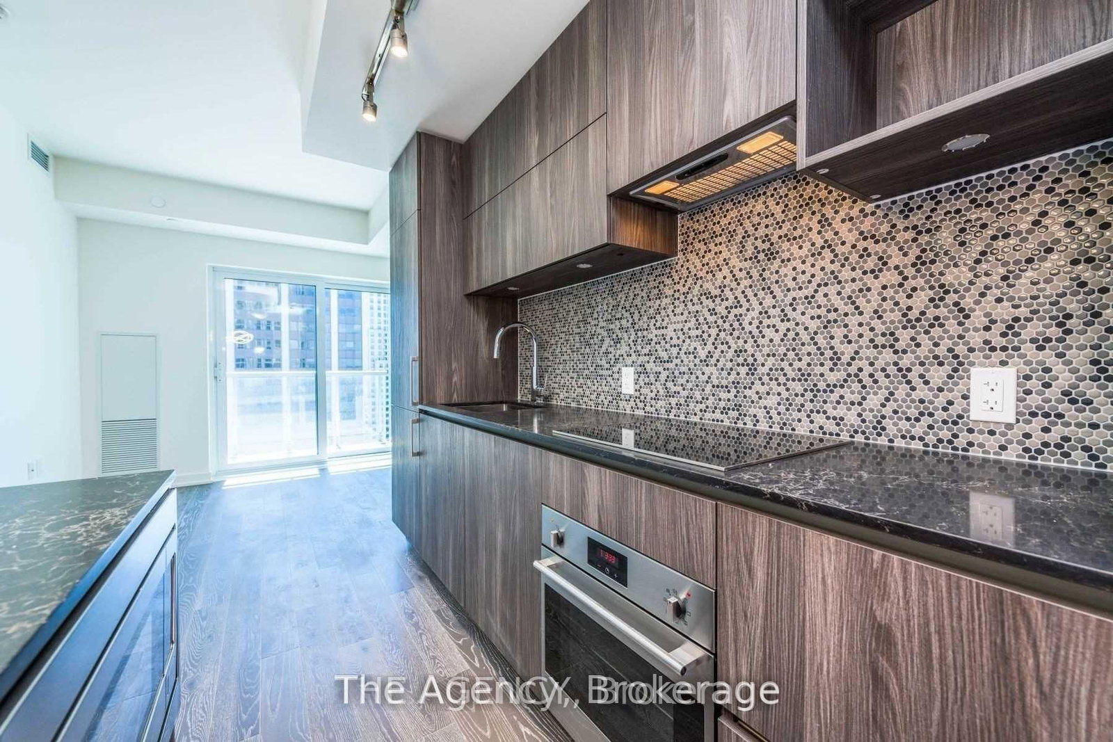 1 Yorkville Avenue, Unit 3412 - Photo 6