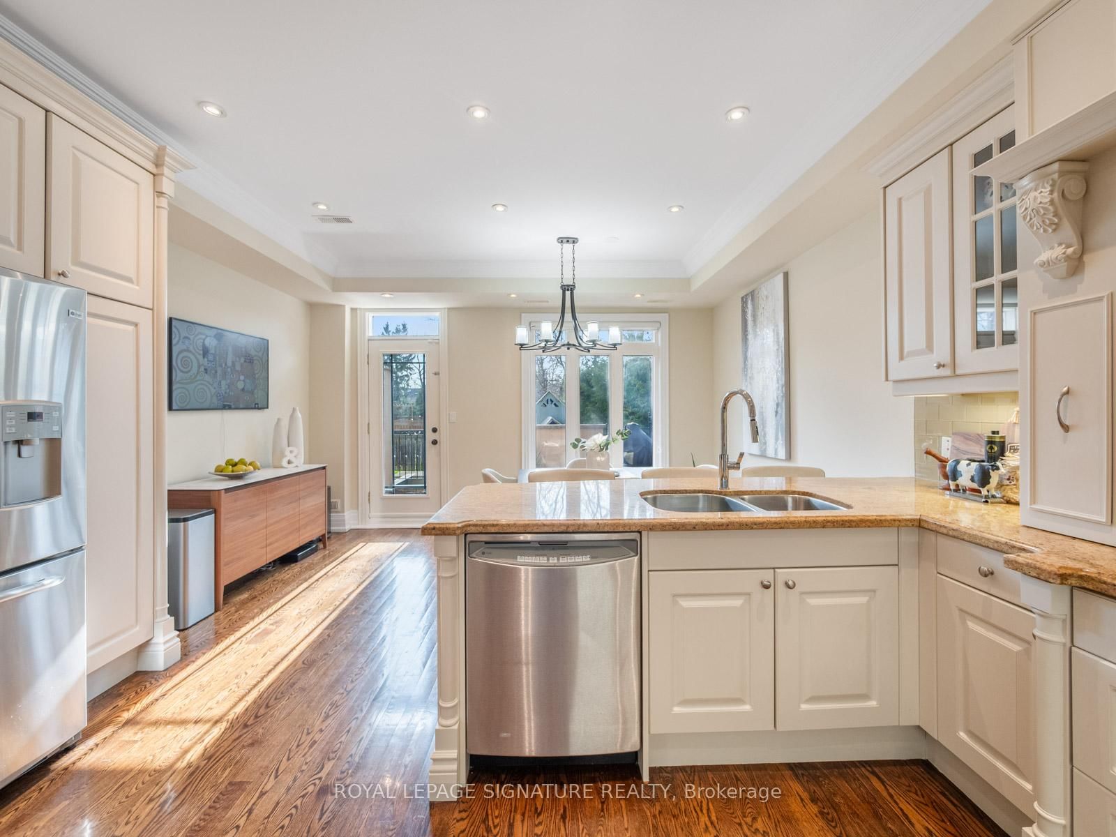 3002 Bayview Avenue - Photo 15