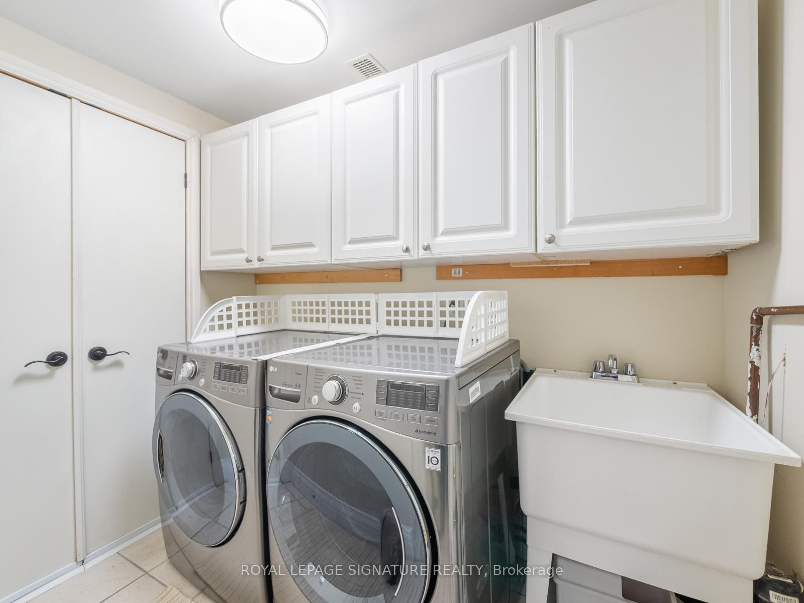 3002 Bayview Avenue - Photo 40