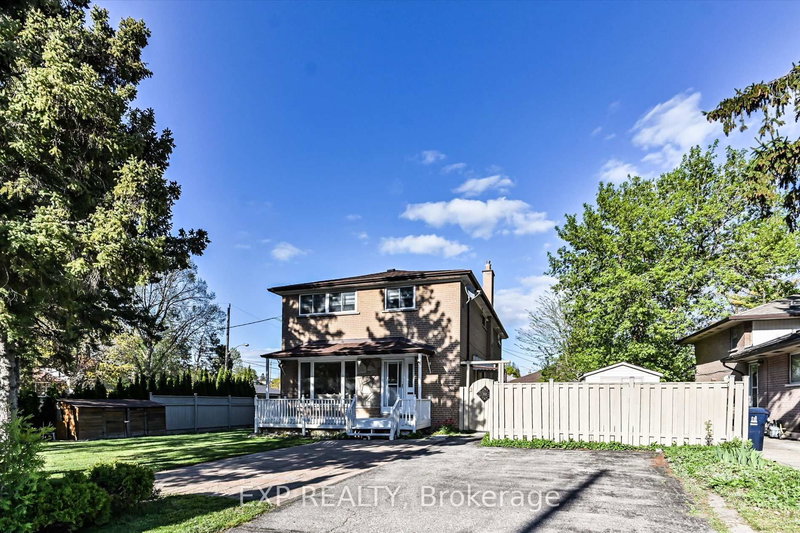 38 Logandale Rd, Toronto, M2N 4H4 | Image 2