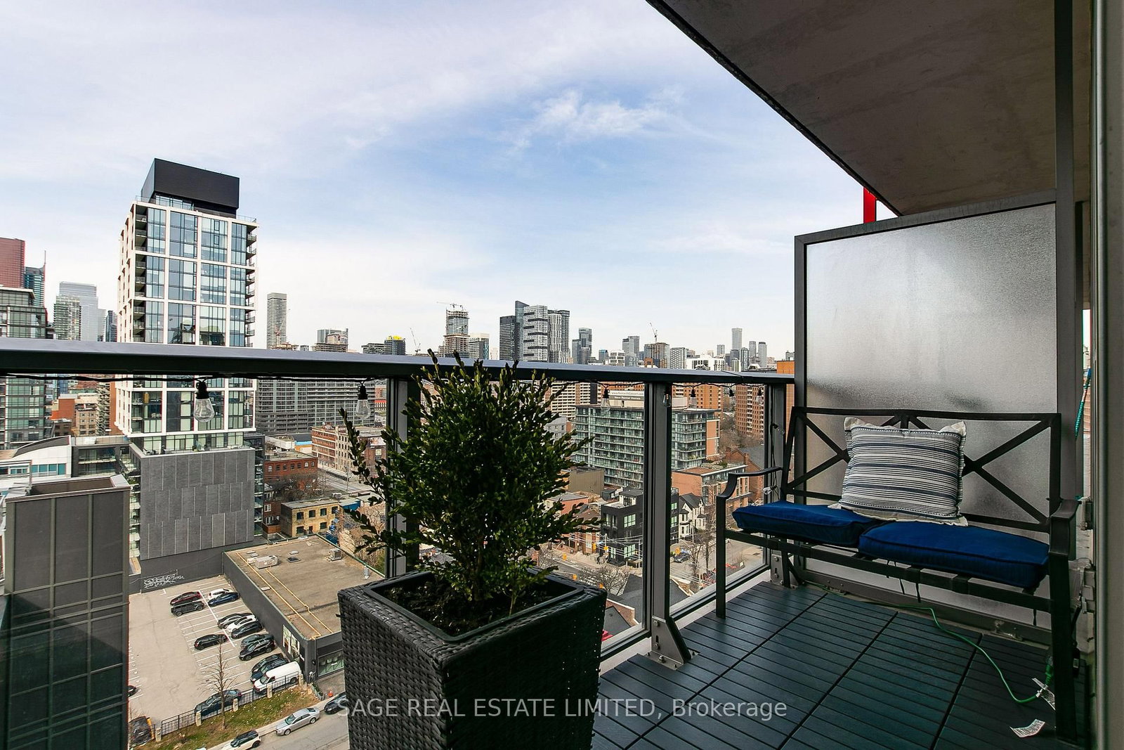 120 Parliament Street, Unit 1313 - Photo 16