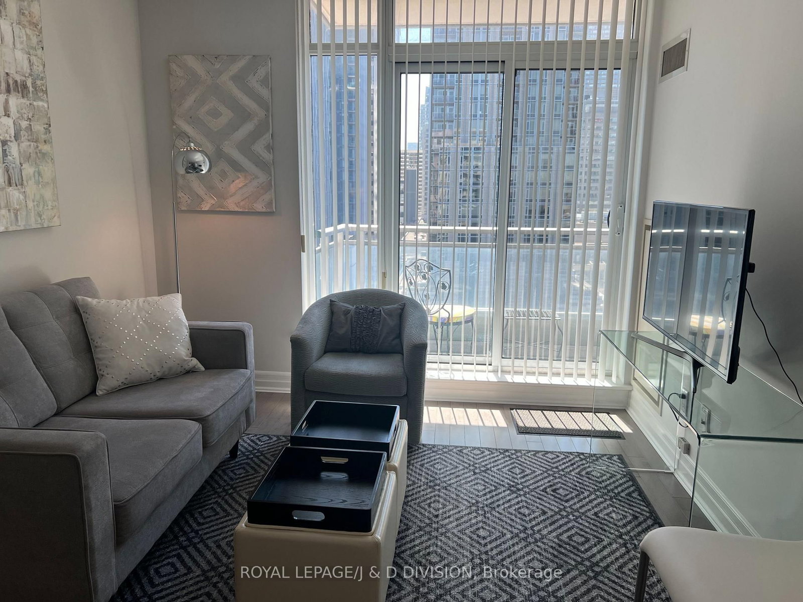 8 Scollard Street, Unit 1204