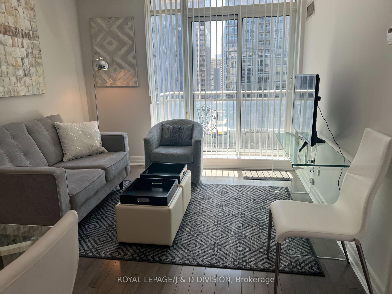 8 Scollard Street, Unit 1204 - Photo 2