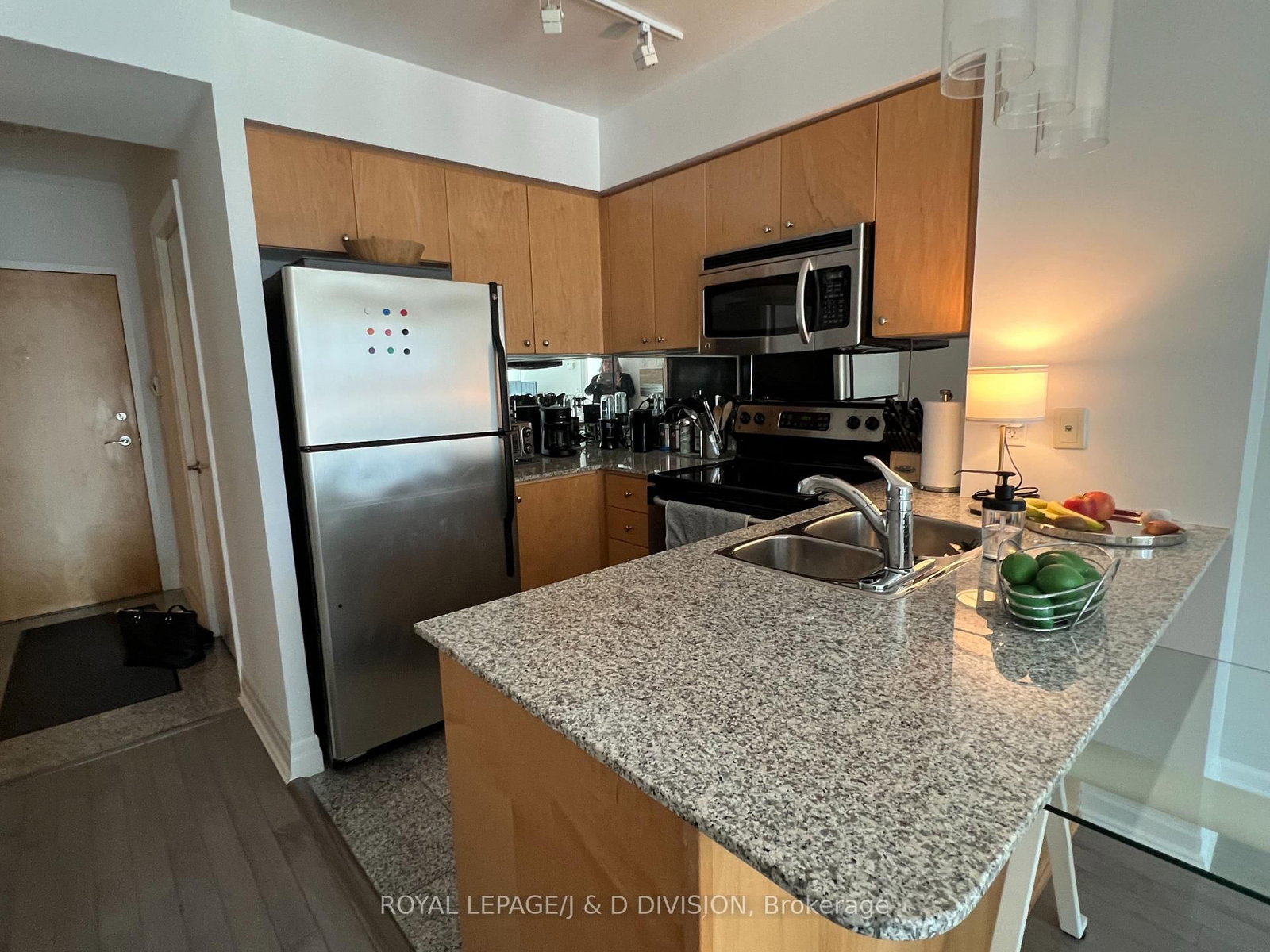 8 Scollard Street, Unit 1204 - Photo 3