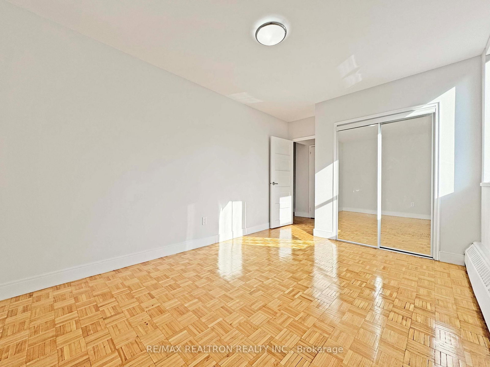 276 St George Street, Unit 301 - Photo 10