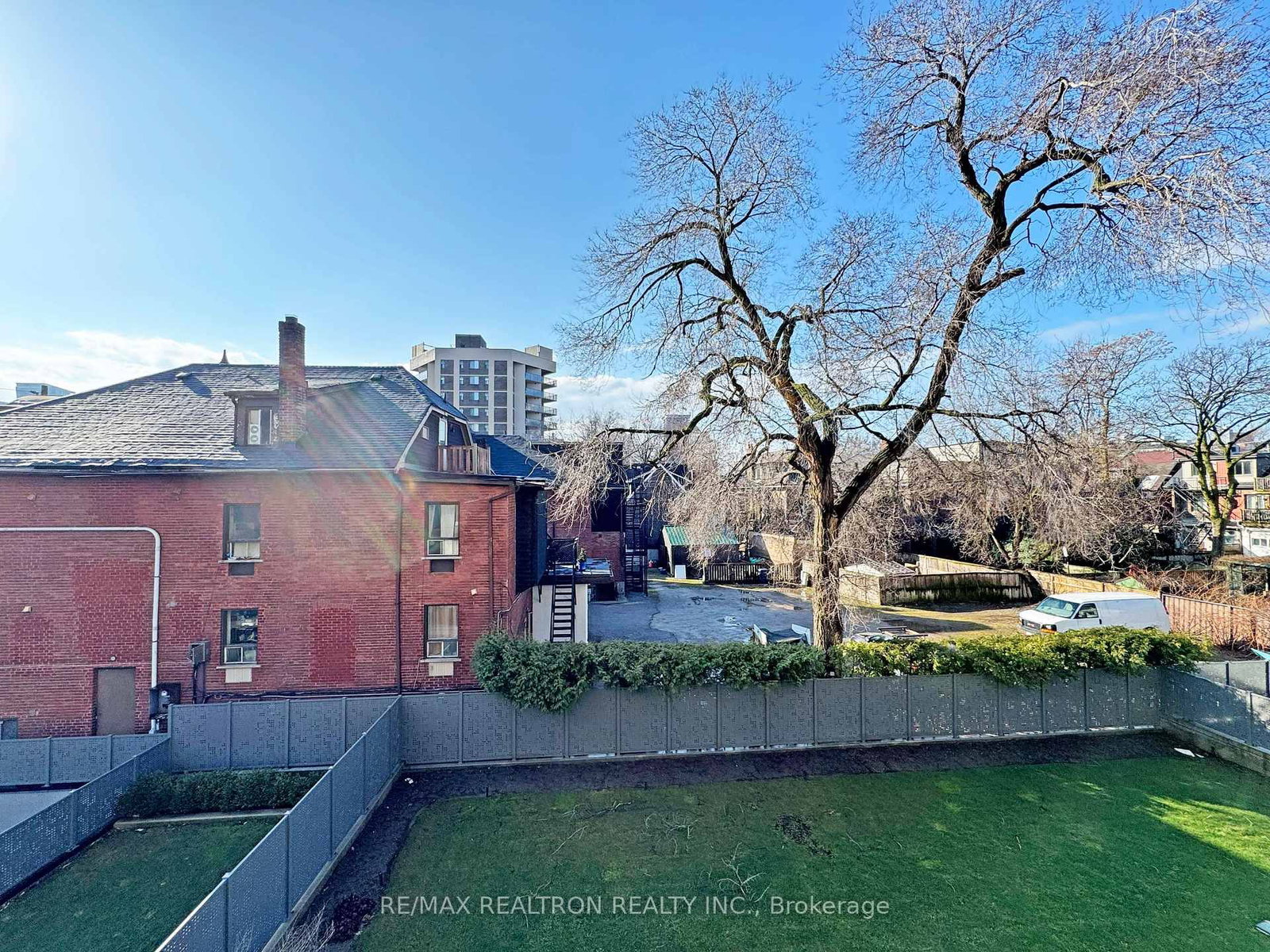 276 St George Street, Unit 301 - Photo 15