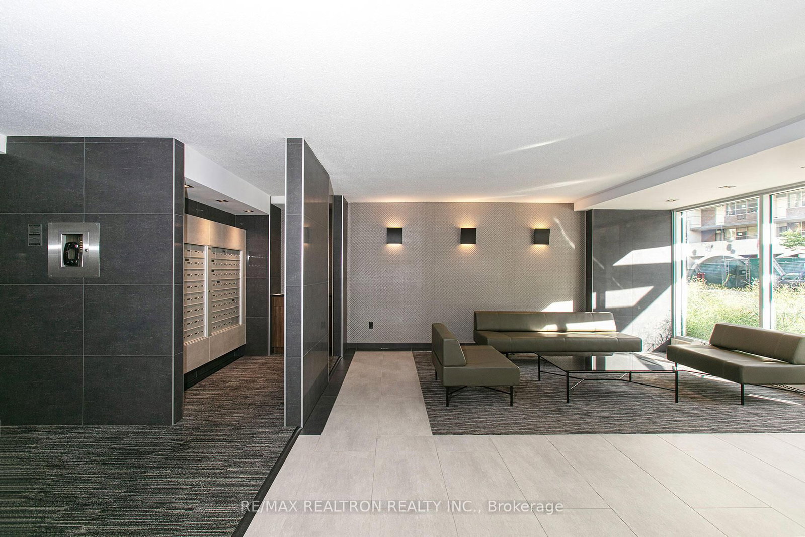 276 St George Street, Unit 301 - Photo 19