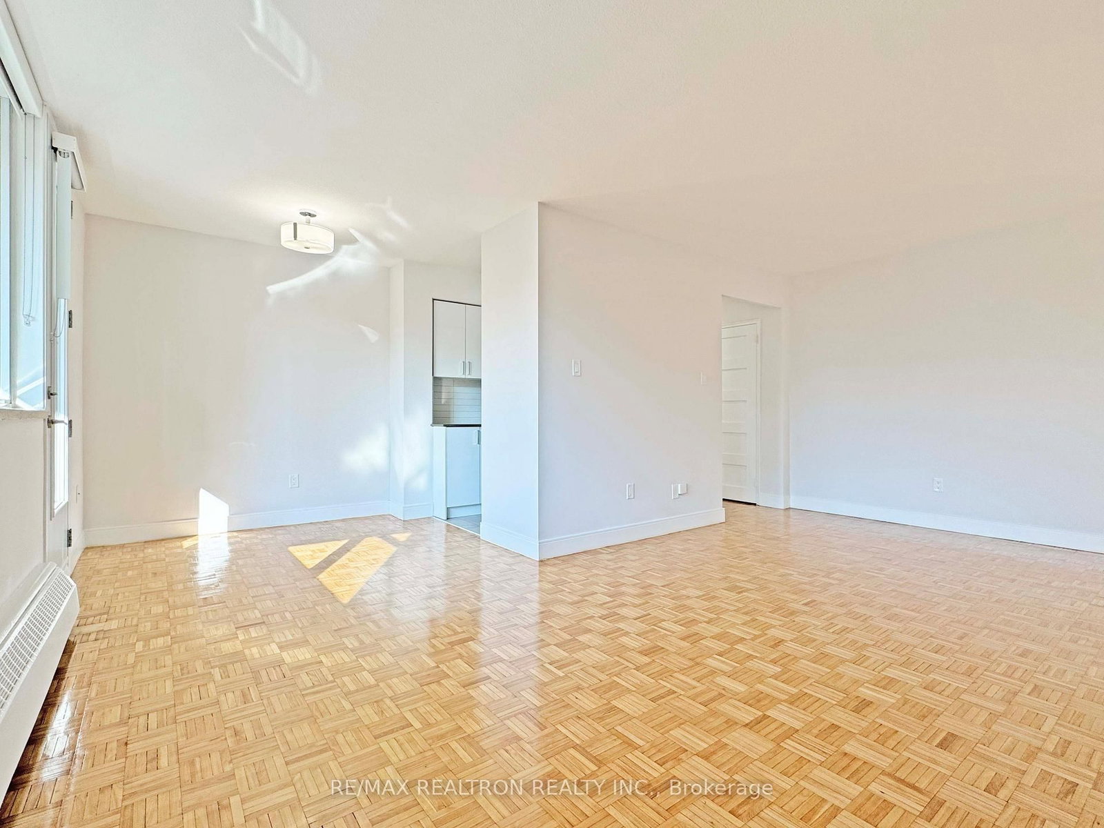 276 St George Street, Unit 301 - Photo 4