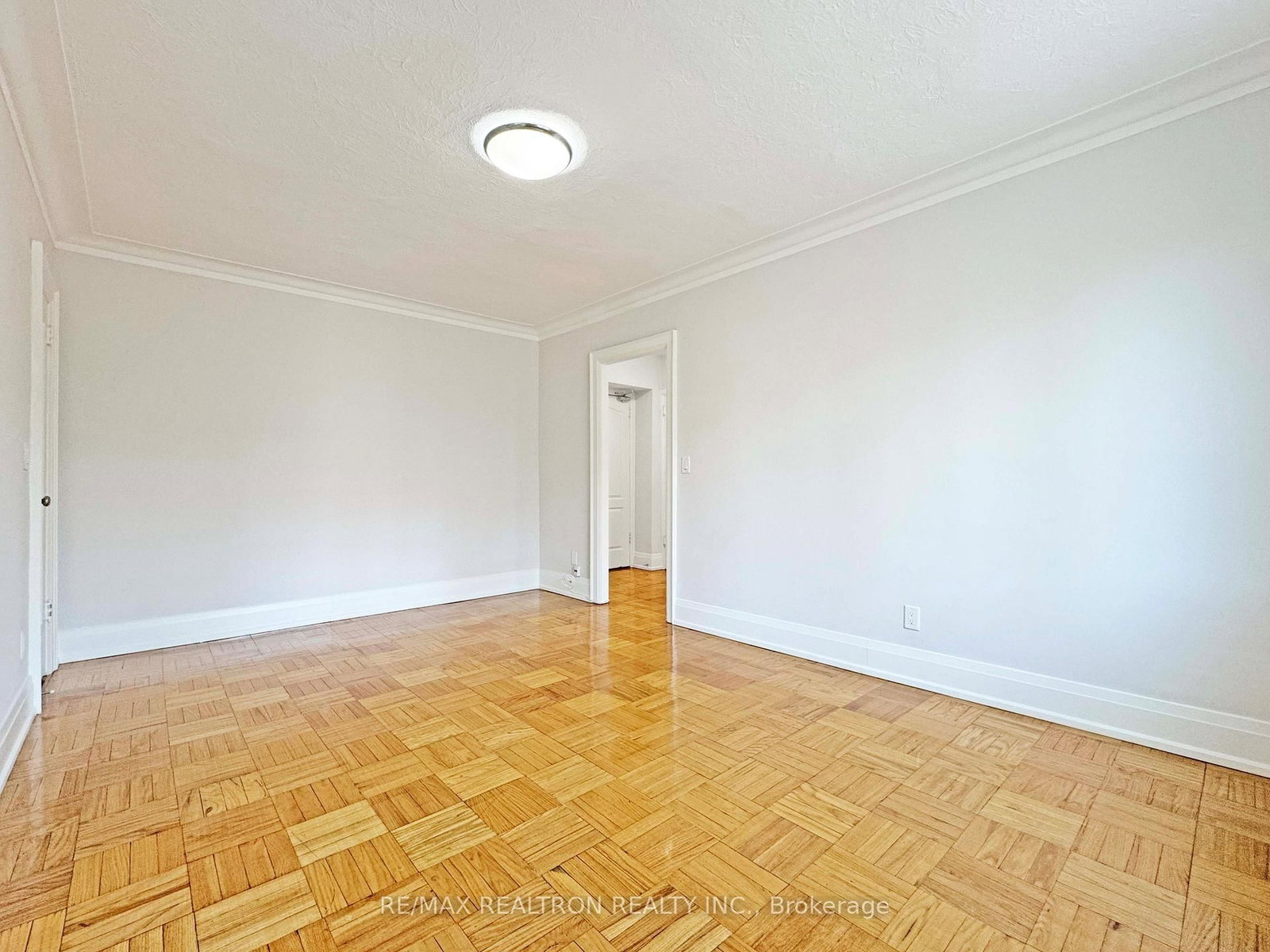 398 Avenue Road, Unit 326 - Photo 4