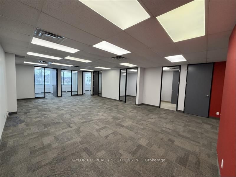 204 - 1 Valleybrook Dr, Toronto, M3B 2S7 | Image 2