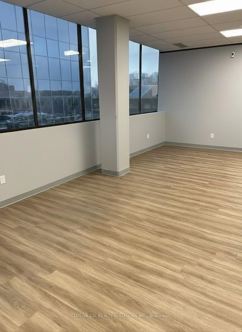 303 - 1 Valleybrook Dr, Toronto, M3B 2S7 | Image 2