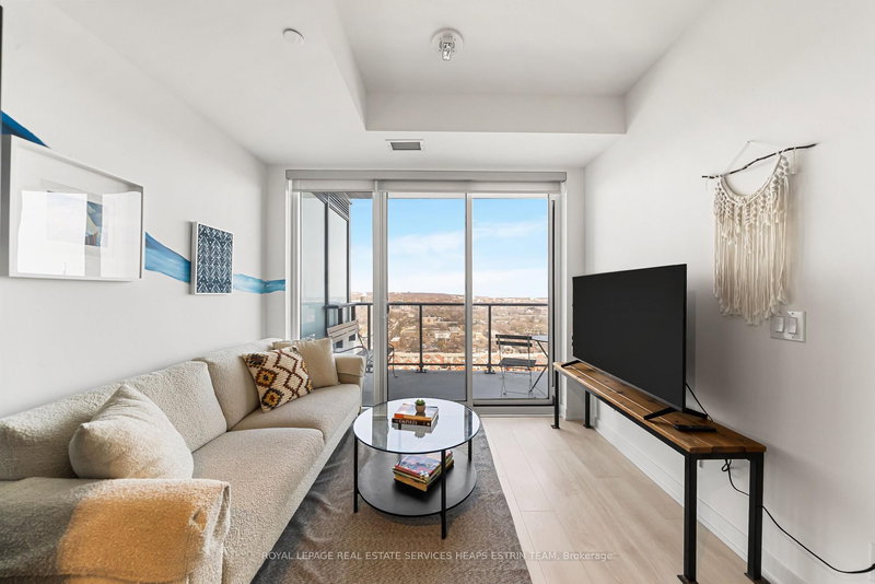 2413 - 5 Defries St, Toronto, M5A 0W7 | Image 2