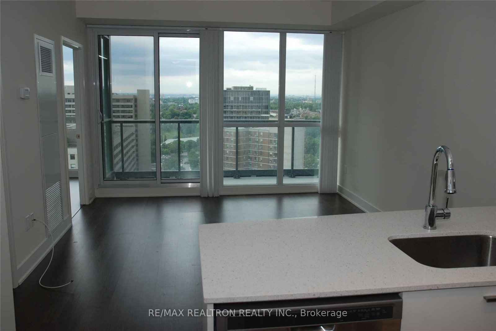 30 Roehampton Avenue, Unit 2303 - Photo 2