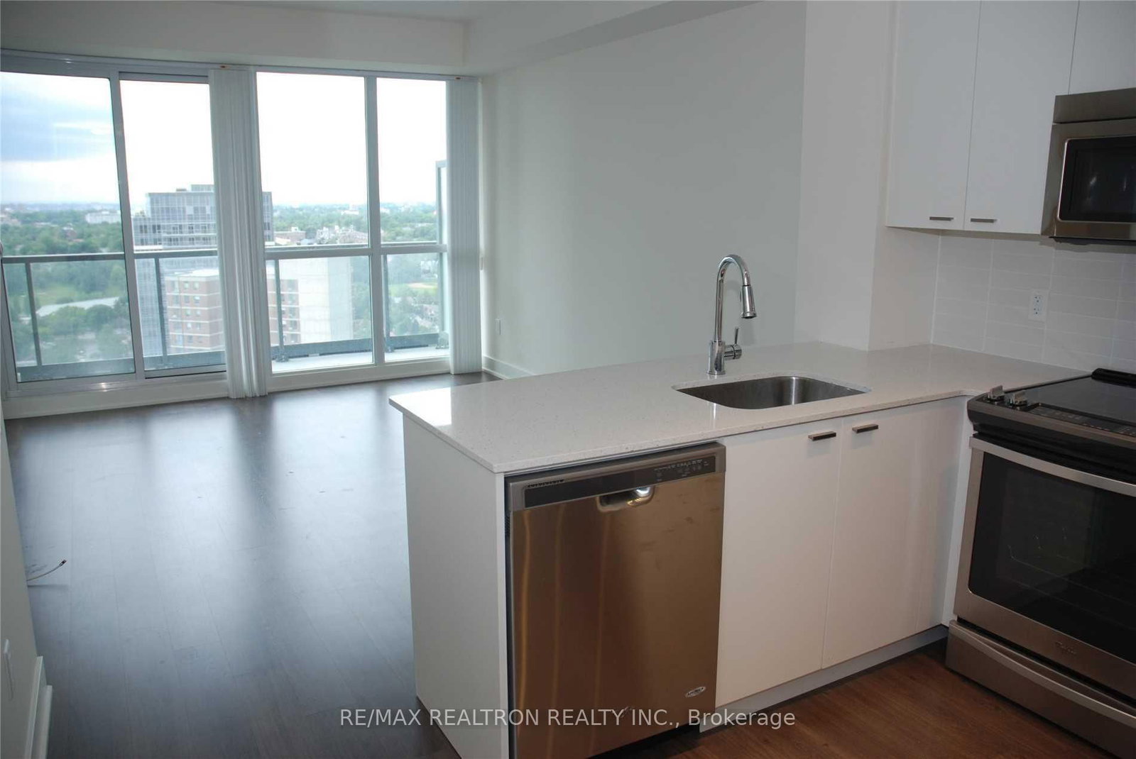 30 Roehampton Avenue, Unit 2303 - Photo 5