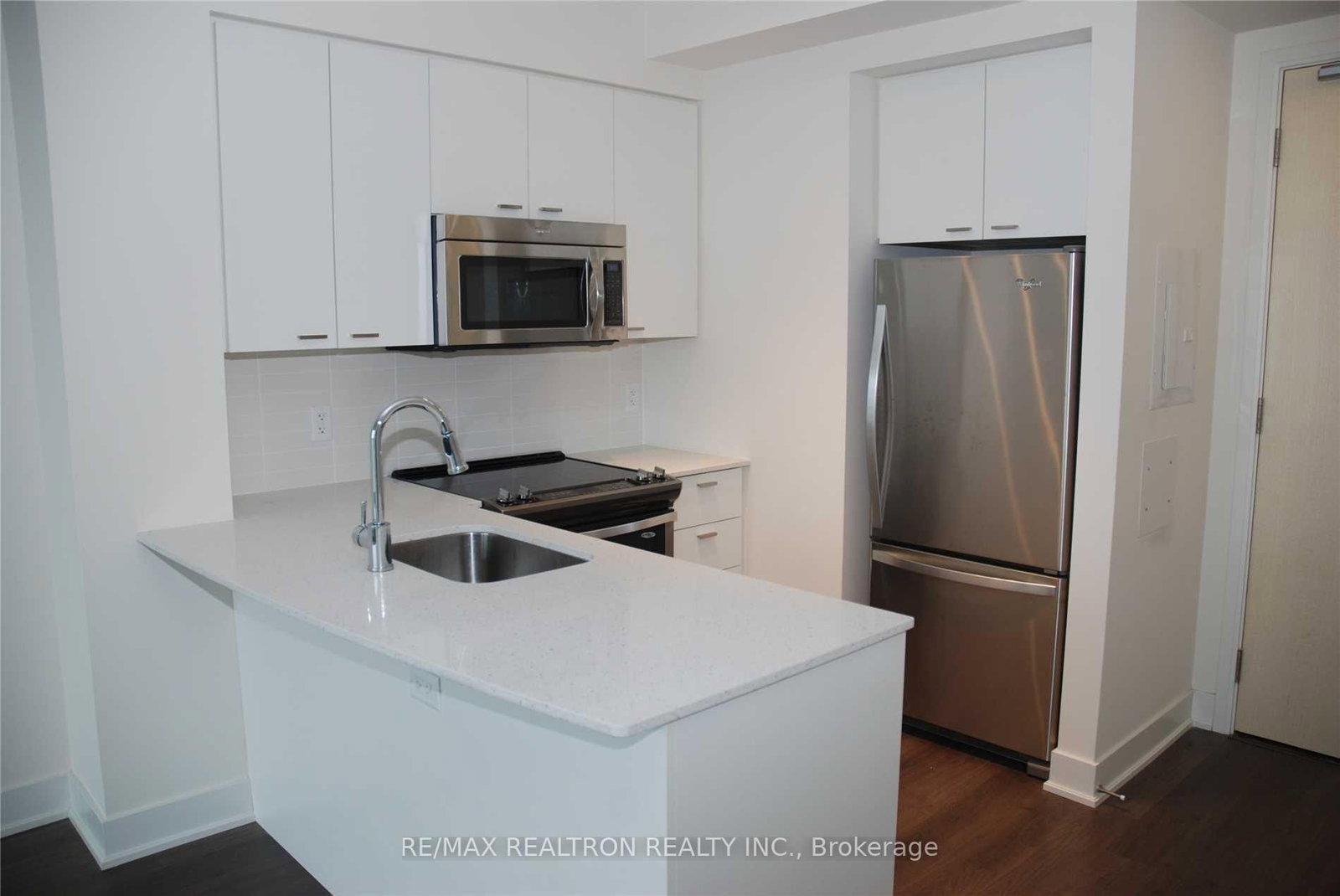 30 Roehampton Avenue, Unit 2303 - Photo 8