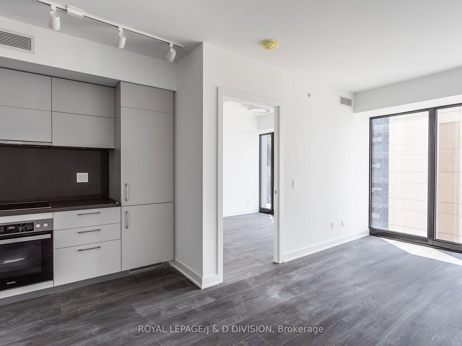 188 Cumberland Street, Unit 911 - Photo 4