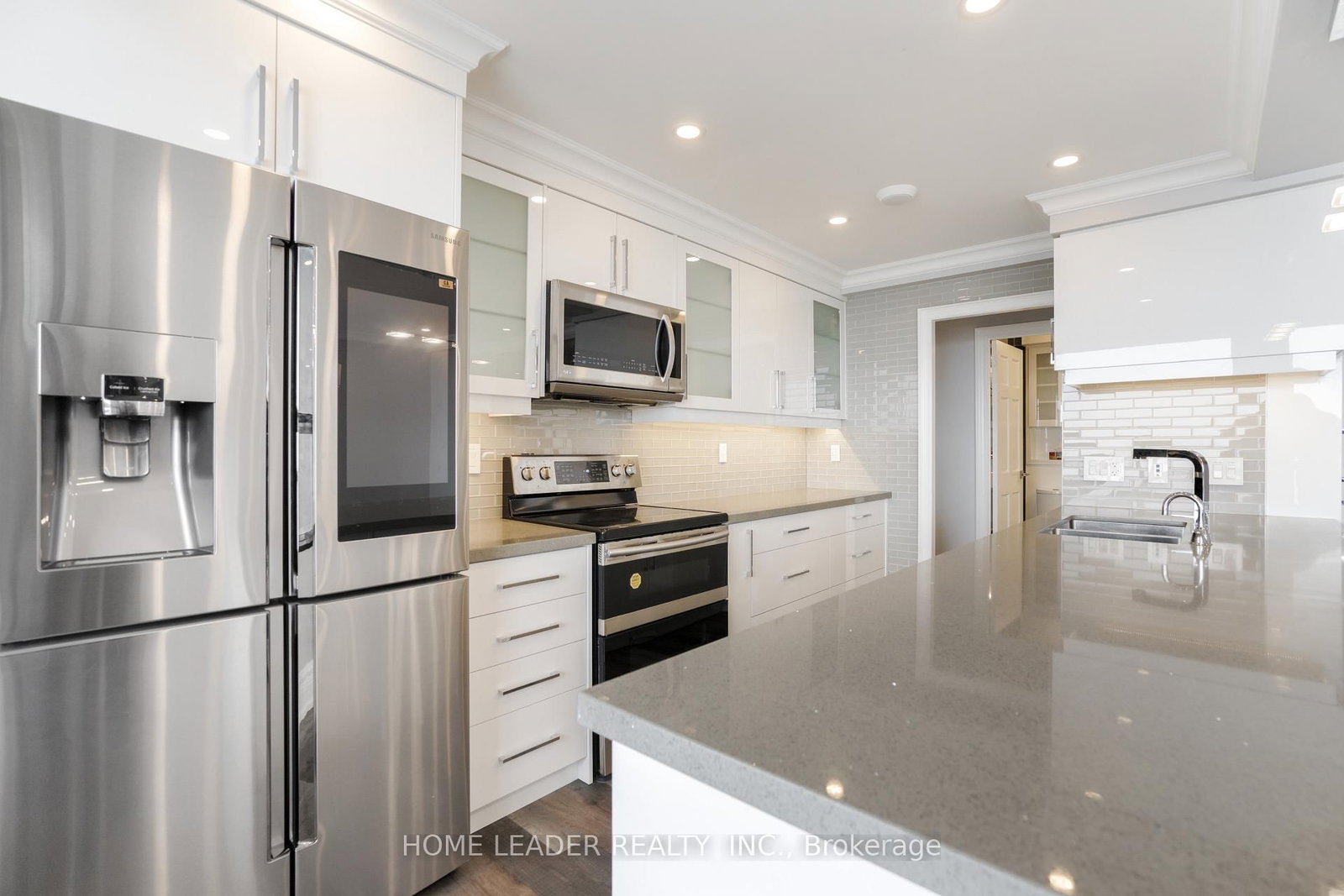 115 Antibes Drive, Unit Ph1 - Photo 9