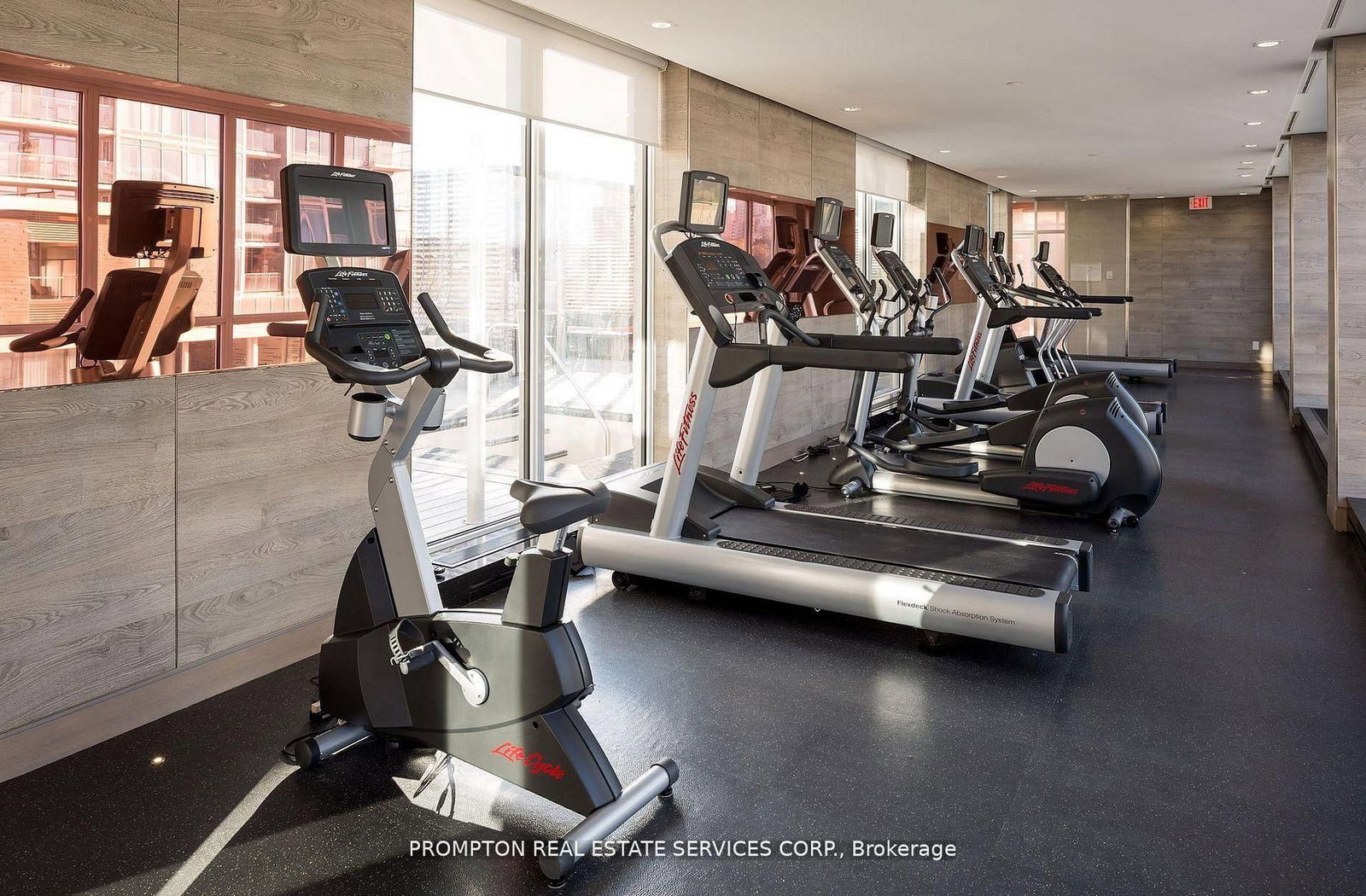 121 Mcmahon Drive, Unit 608 - Photo 5