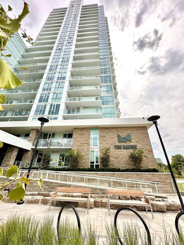 302 - 10 Deerlick Court
