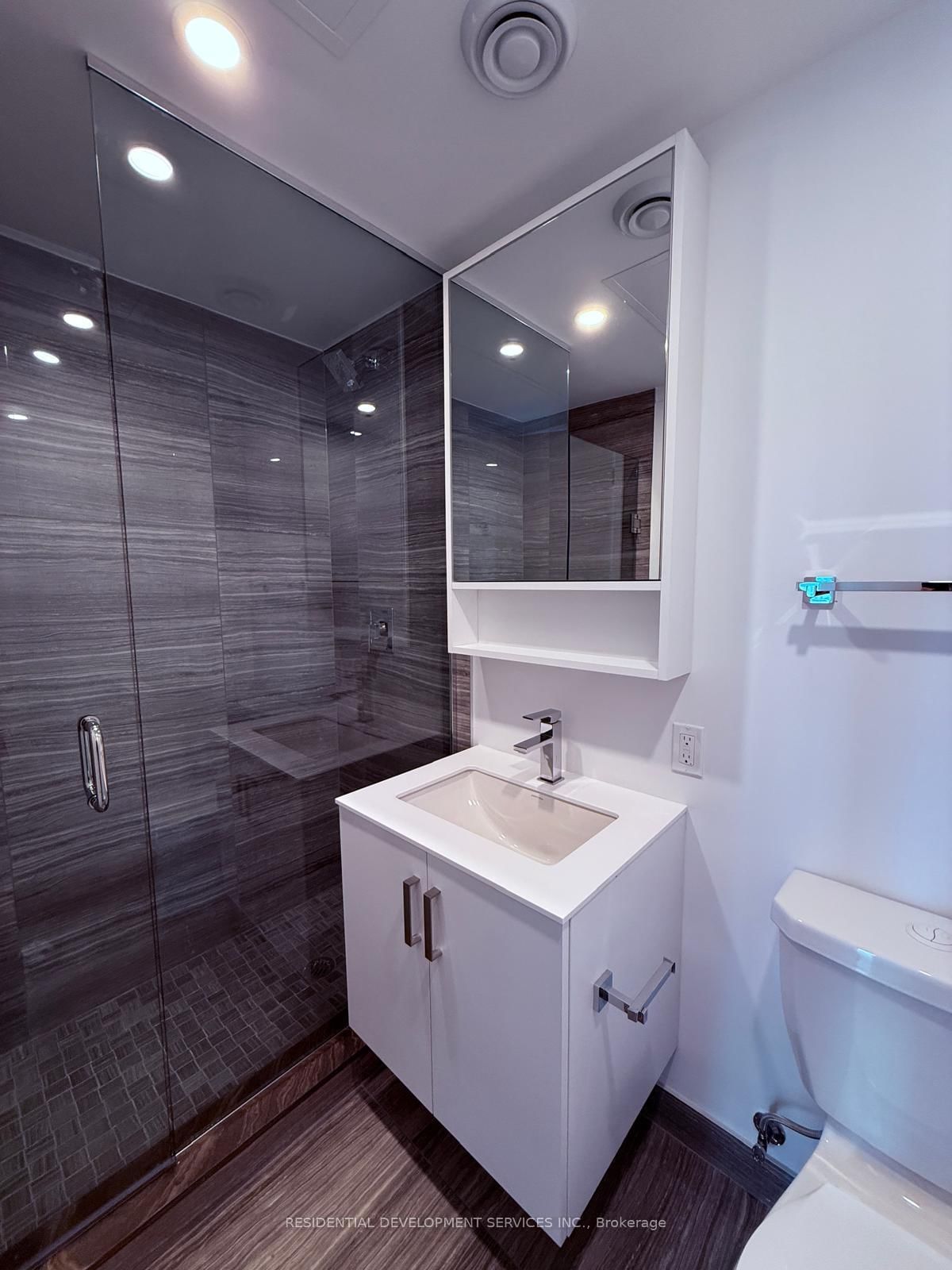 88 Queen Street, Unit 1108 - Photo 4