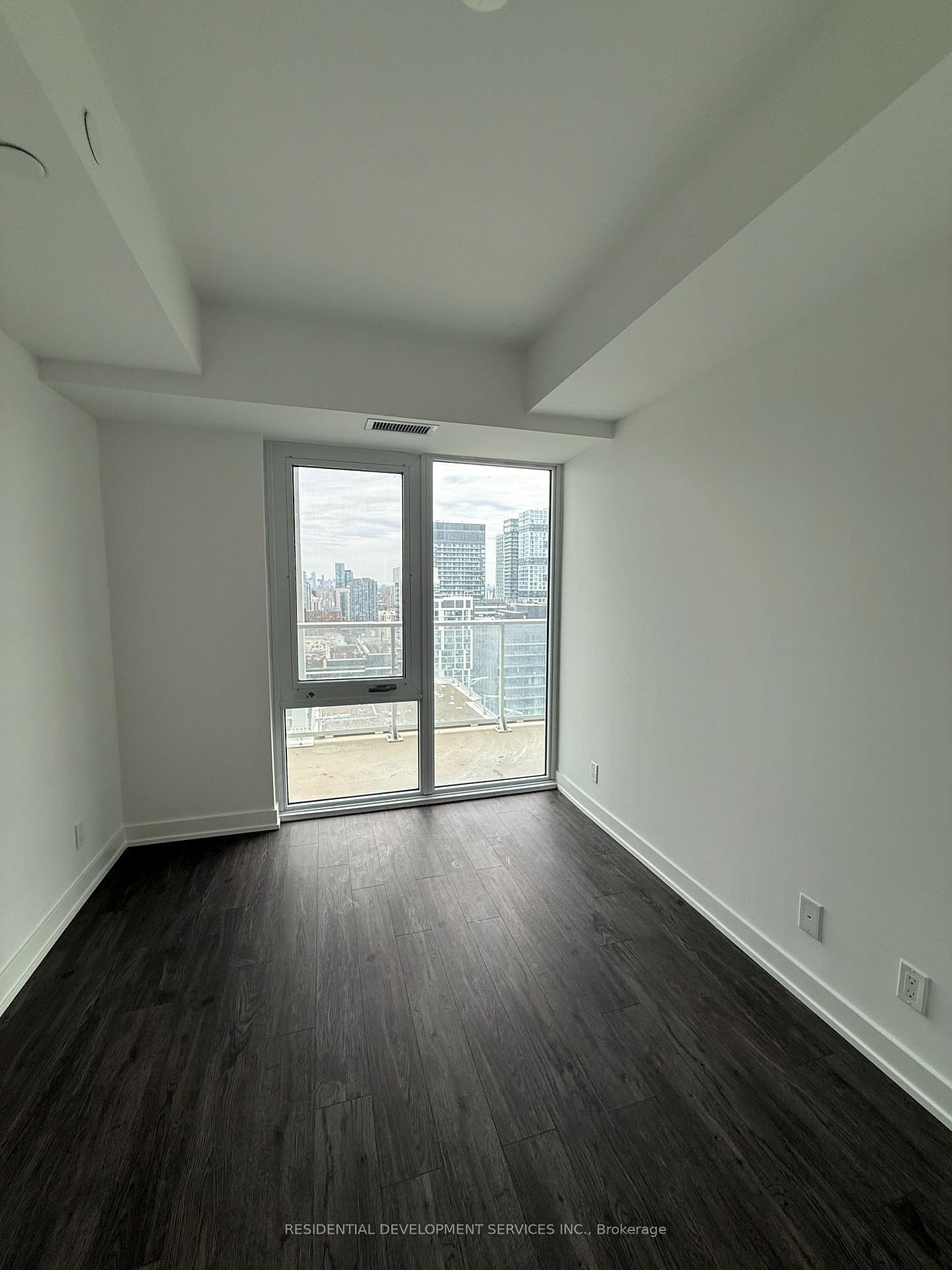 88 Queen Street, Unit 3901 - Photo 3