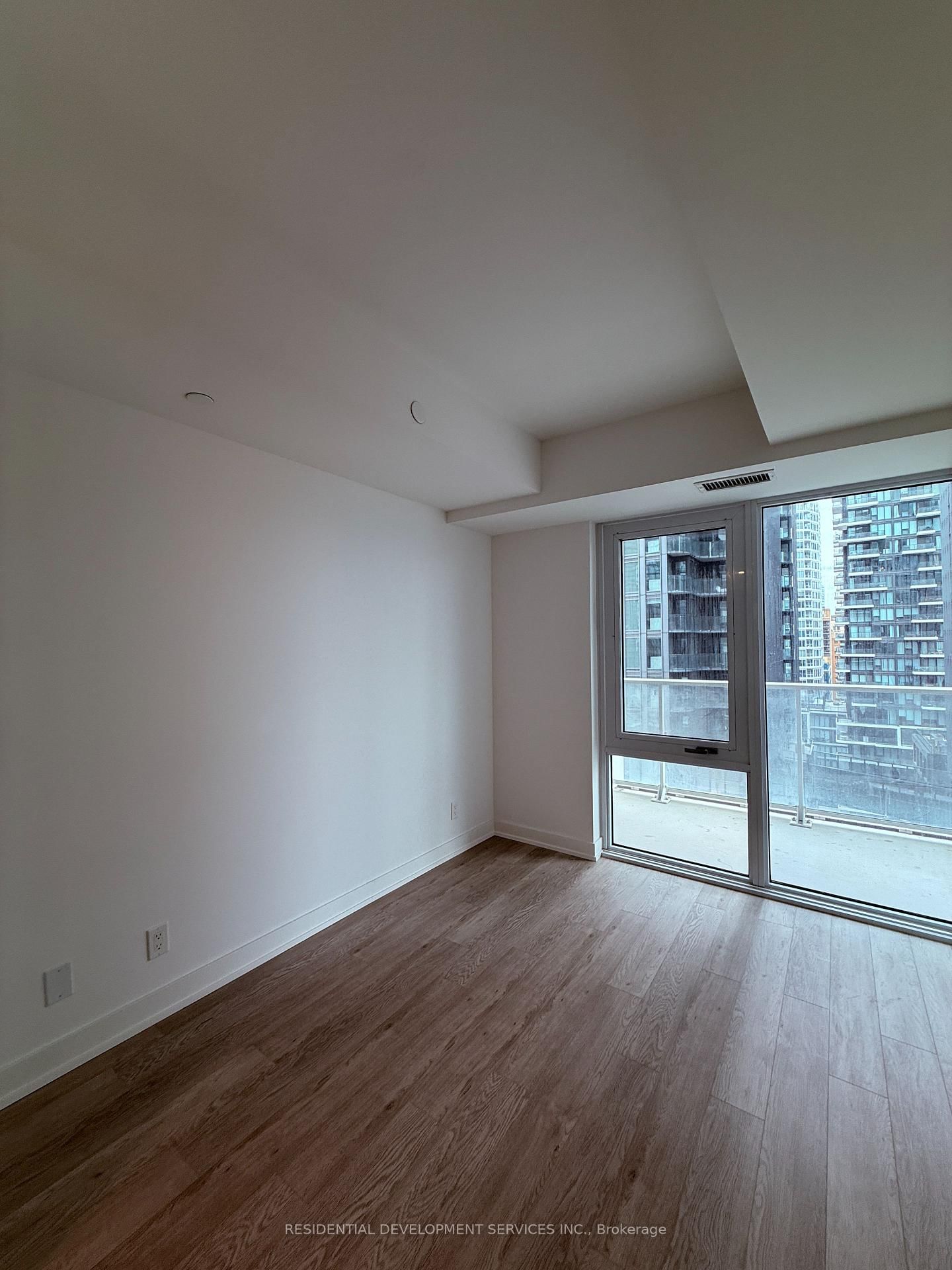 88 Queen Street, Unit 1115 - Photo 3