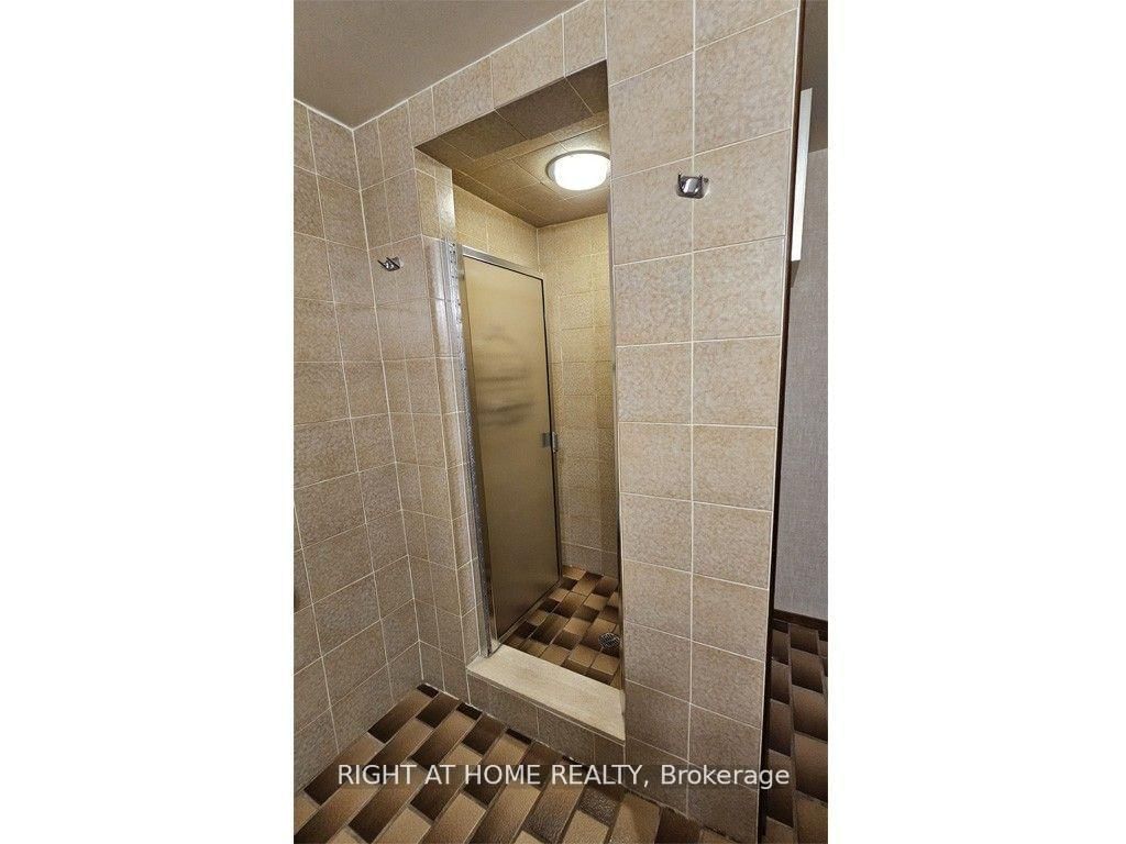 58 Caines Avenue, Unit Lower - Photo 10