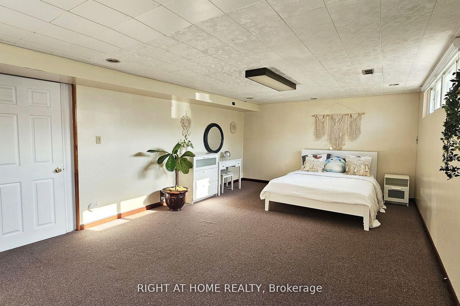 58 Caines Avenue, Unit Lower - Photo 3