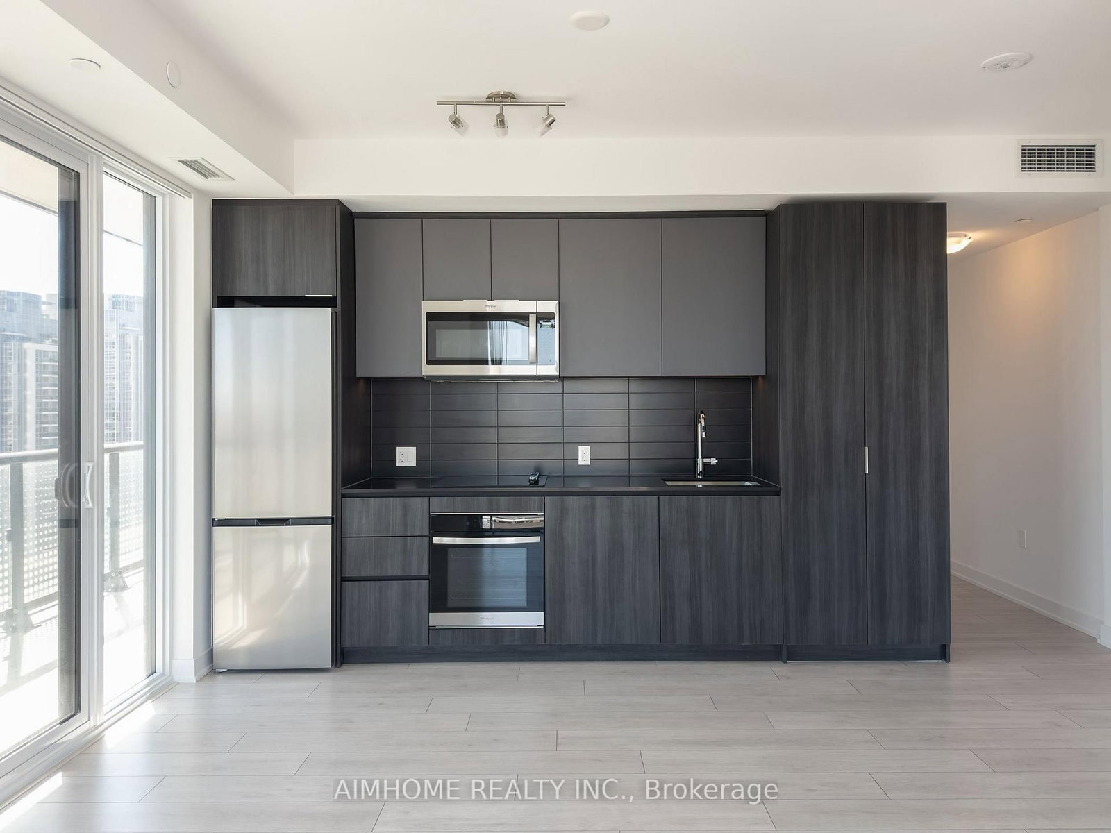 5858 Yonge Street E, Unit 1608 - Photo 4