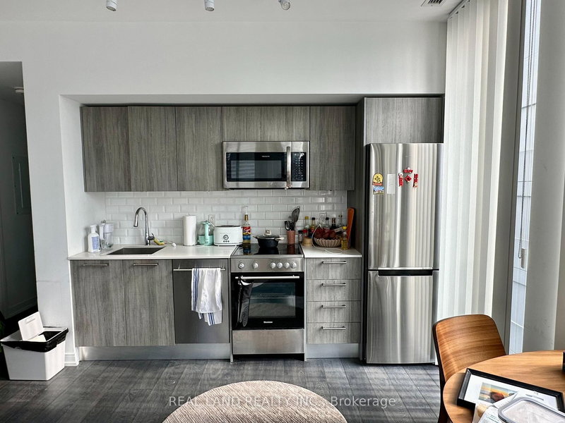 2209 - 28 Wellesley St E, Toronto, M4Y 0C4 | Image 2