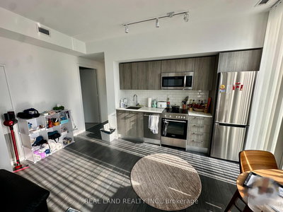 2209-28 Wellesley Street East, Toronto, Ontario image-0-2