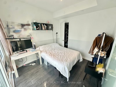 2209-28 Wellesley Street East, Toronto, Ontario image-0-4