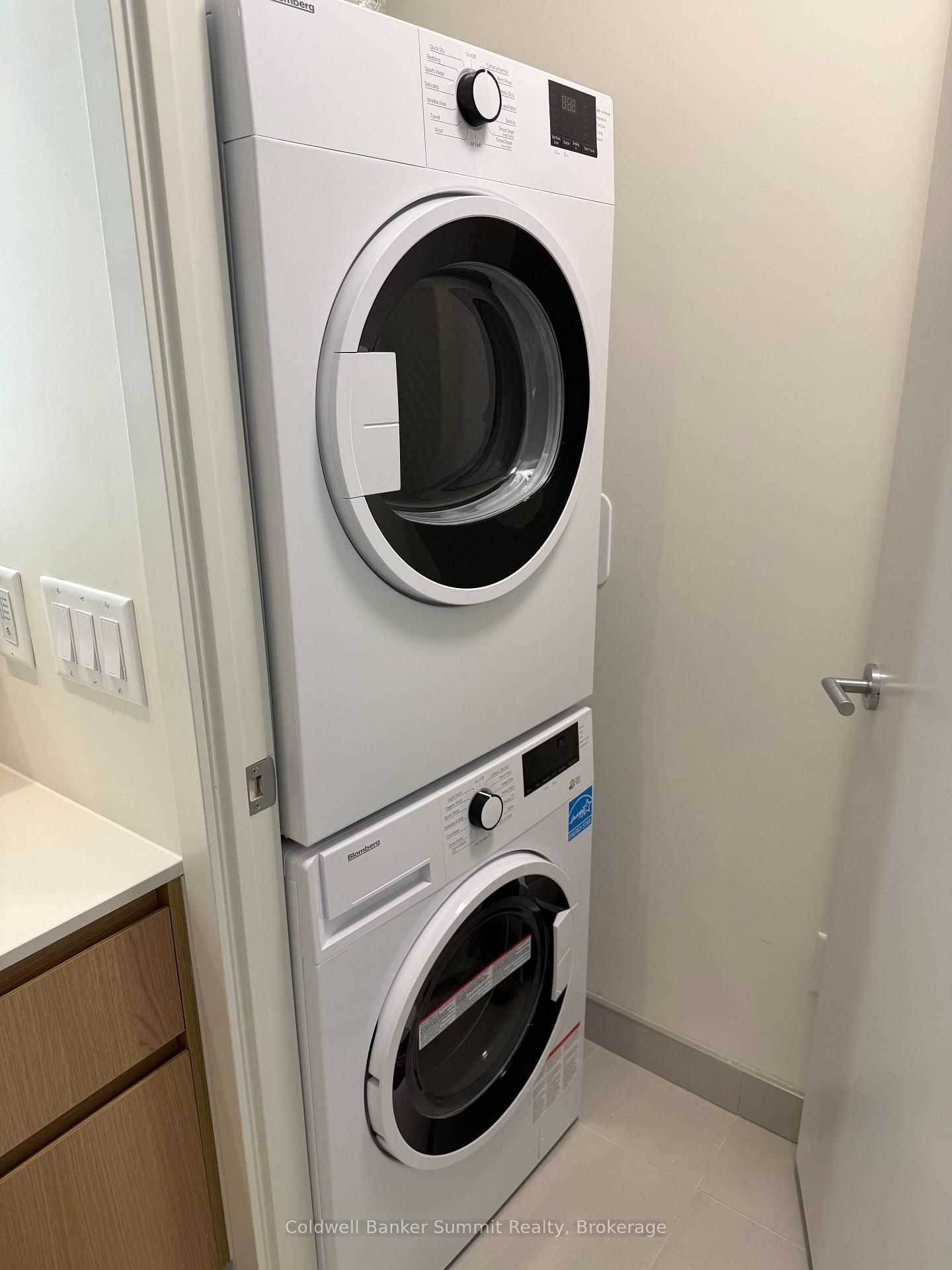 322 Dupont Street, Unit 203 - Photo 10